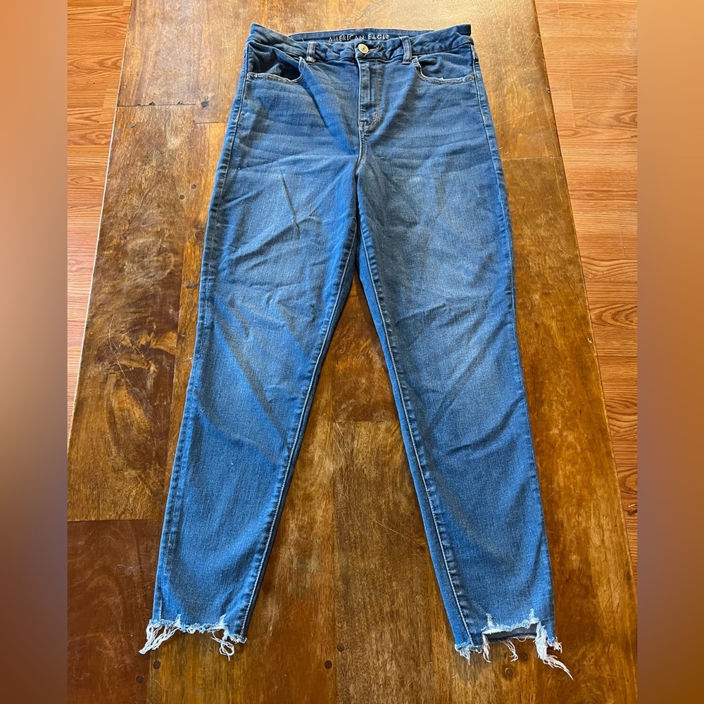American  Eagle Jegging Women's Size 14 Reg Next Level Stretch Jeans Destroyed